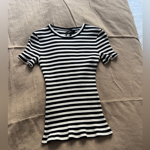 Theory fitted short-sleeve top - Picture 4 of 5